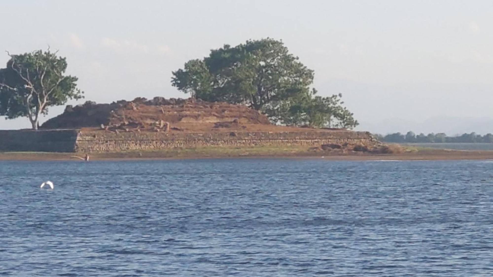 Lake Cabin 波隆纳鲁沃 外观 照片