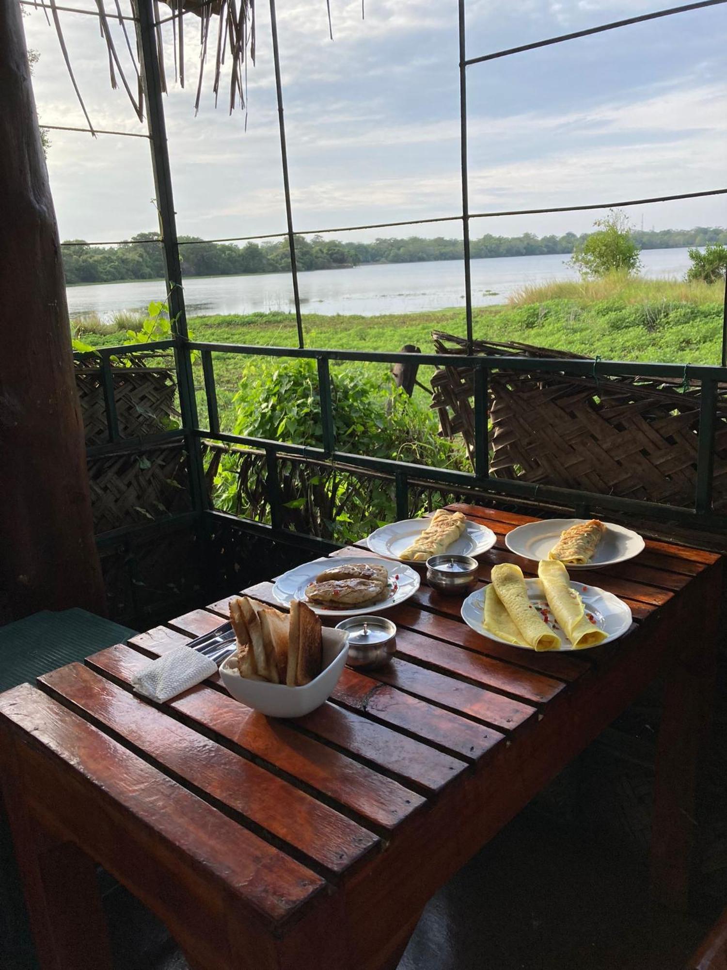 Lake Cabin 波隆纳鲁沃 外观 照片